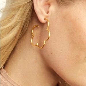 Julie Vos 24k gold plate Gardenia Hoop Size M